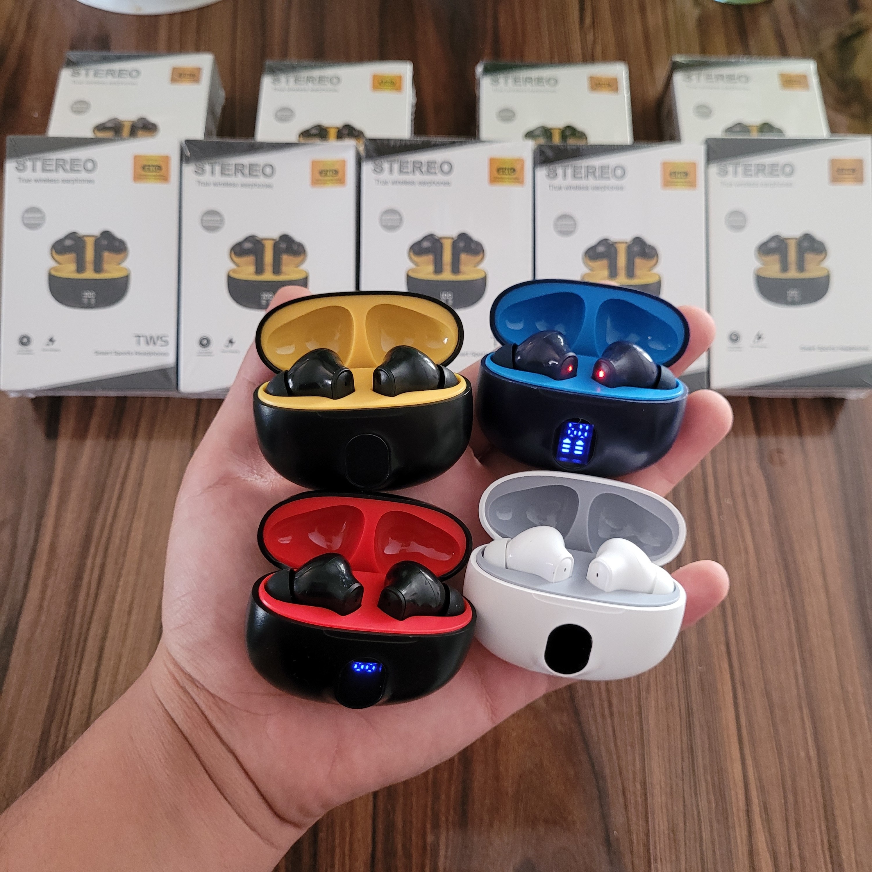 ایرپاد پرو STEREO ضدآب پاوربانک دار کیفیت درجه یک بلوتوث نسخه5 3 صحفه نمایش دار