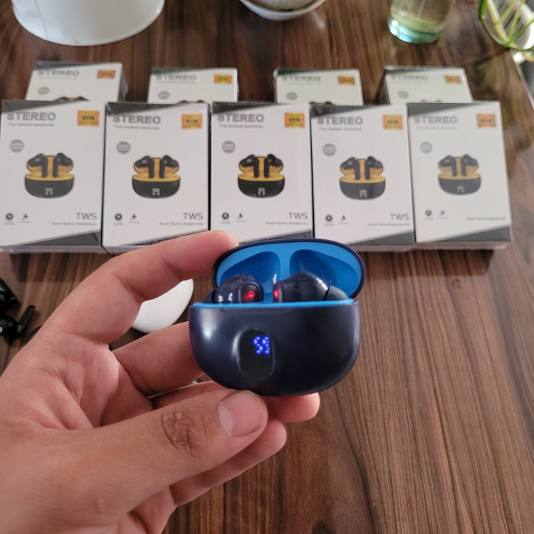 ایرپاد STEREO ضدآب پاوربانک دار کیفیت درجه یک بلوتوث نسخه5 3 صحفه نمایش دار ارسال فوری