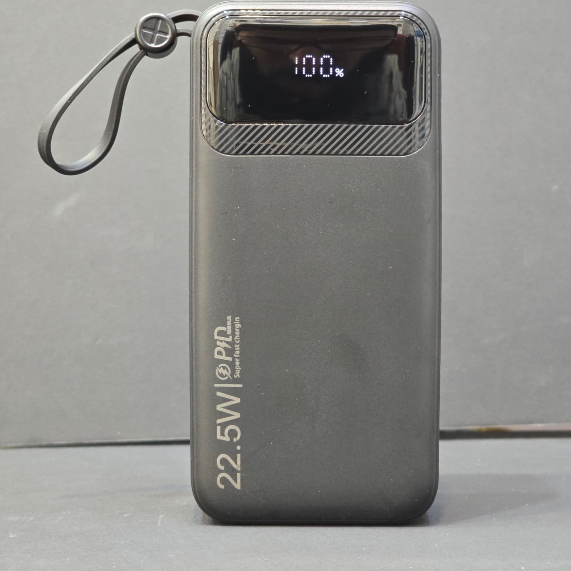 پاوربانک غول LEVINO 30000mAh اصلی 22 5 فست 4 5 آمپر کمپینگ شرگتی 8 خروجی